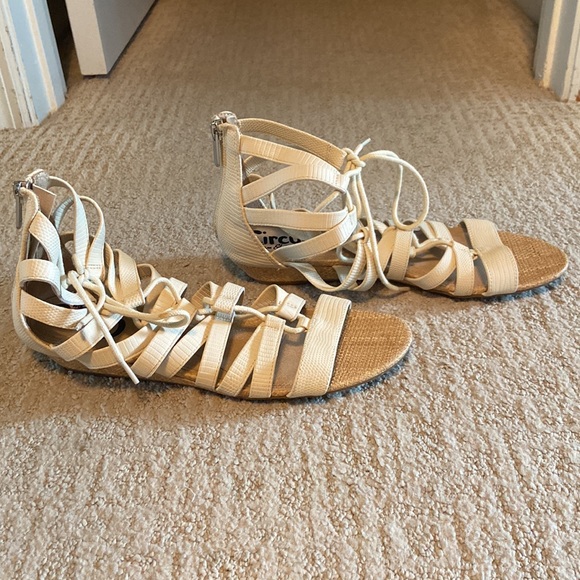EUC Circus cream colored gladiator faux leather sandal - Picture 2 of 7